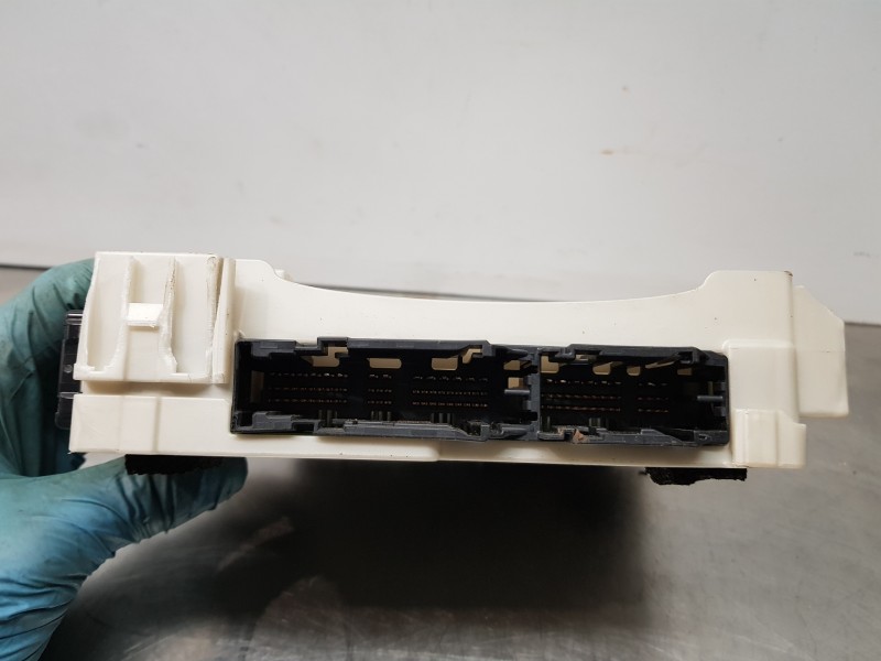 Recambio de modulo electronico para toyota rav 4 hybrid referencia OEM IAM 8273042890 8273042890A 