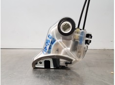 Recambio de cerradura puerta trasera izquierda para toyota rav 4 hybrid referencia OEM IAM 6906048060  