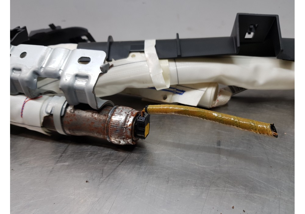 Recambio de airbag cortina delantero derecho para toyota rav 4 hybrid referencia OEM IAM 6217042070 6217042071 