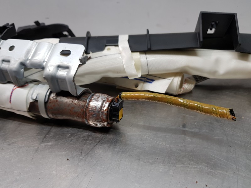 Recambio de airbag cortina delantero derecho para toyota rav 4 hybrid referencia OEM IAM 6217042070 6217042071 