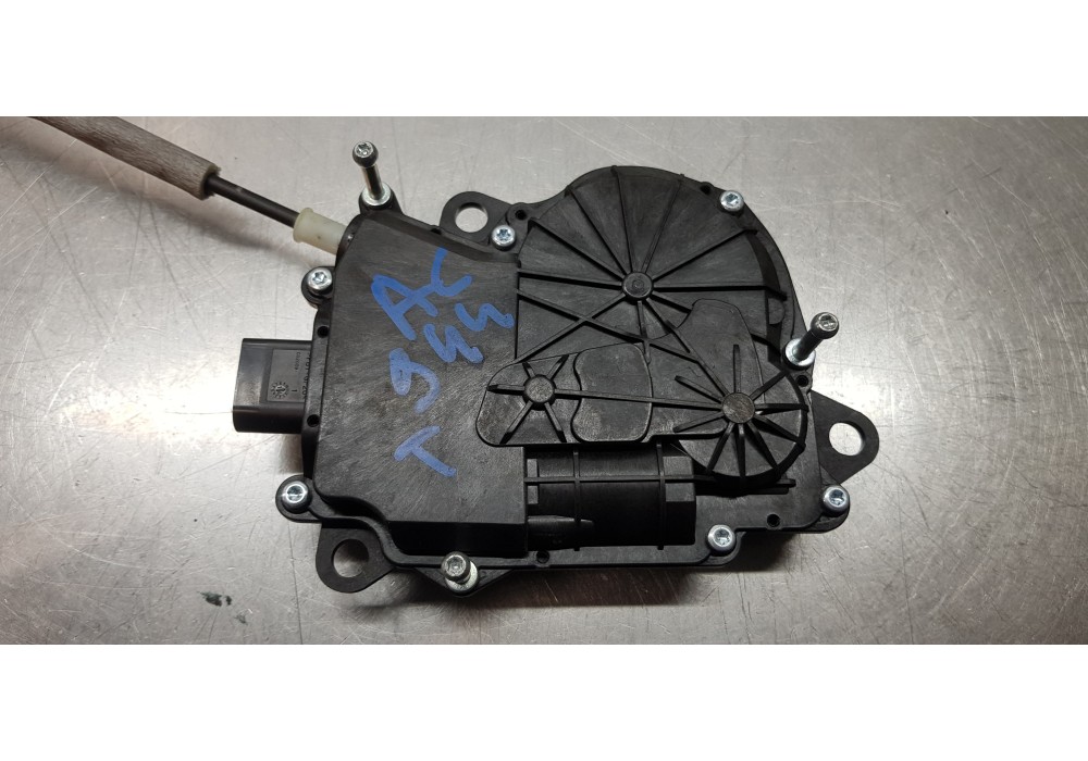 Recambio de motor cierre centralizado porton para land rover discovery sport pure referencia OEM IAM LR095551 DK62404C10AD DK624