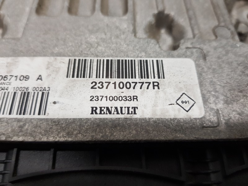 Recambio de centralita motor uce para renault megane iii berlina 5 p authentique referencia OEM IAM 237100777R  