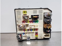 Recambio de caja reles / fusibles para renault megane iii berlina 5 p authentique referencia OEM IAM 284B60008R  