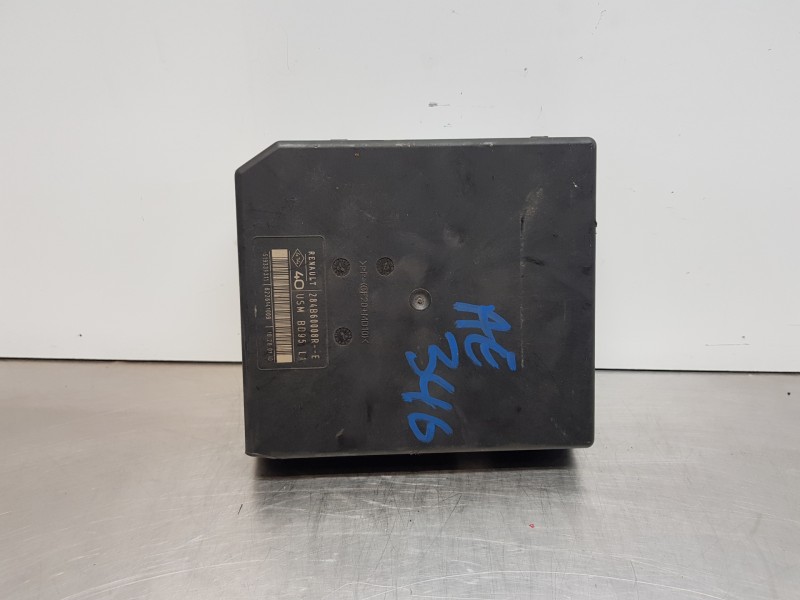 Recambio de caja reles / fusibles para renault megane iii berlina 5 p authentique referencia OEM IAM 284B60008R  