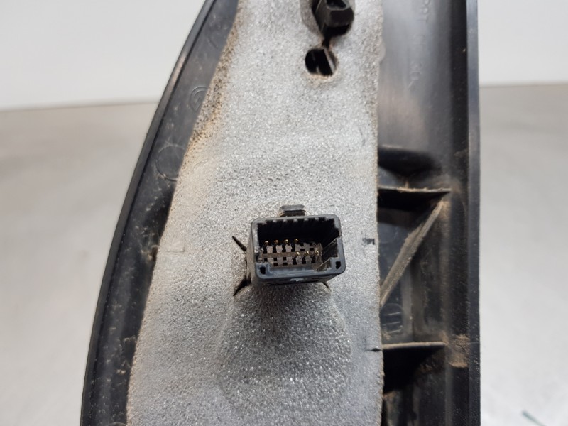 Recambio de retrovisor derecho para renault kangoo express referencia OEM IAM 7701068836 7701068836 