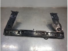 Recambio de travesaño inferior para renault kangoo express referencia OEM IAM 622102554R  