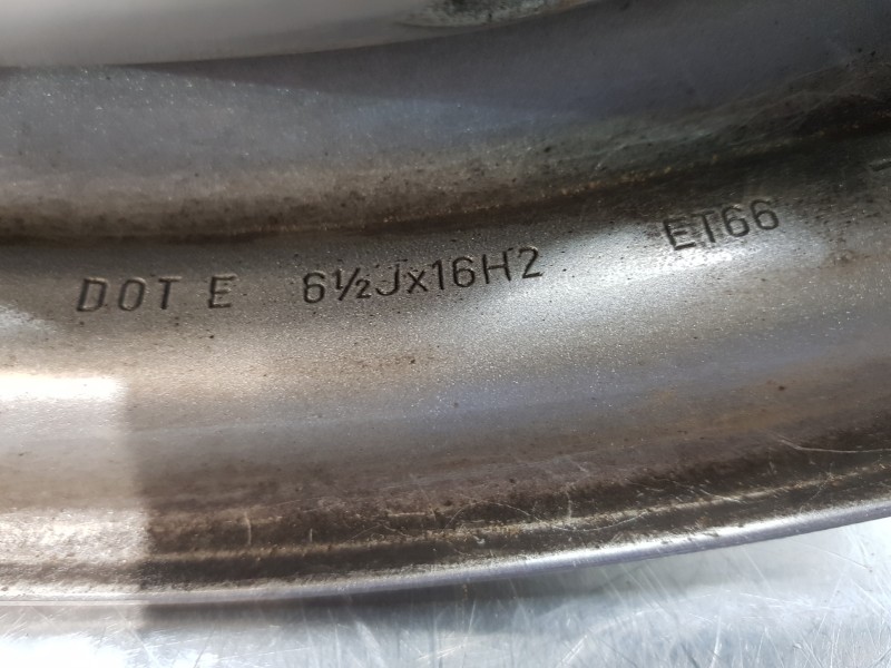 Recambio de llanta para renault master iii furgón referencia OEM IAM 403003582R  