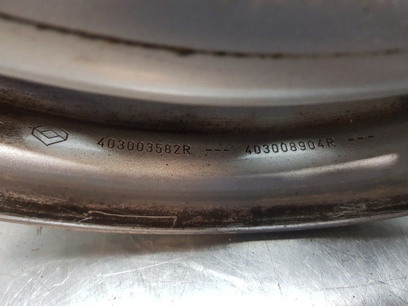 Recambio de llanta para renault master iii furgón referencia OEM IAM 403003582R  