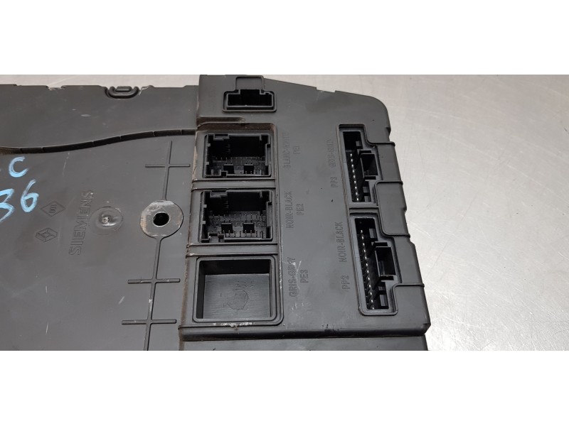 Recambio de modulo electronico para renault scenic ii emotion referencia OEM IAM 8200780018   Recambio de modulo electronico para renault scenic ii emotion referencia OEM IAM 8200780018
