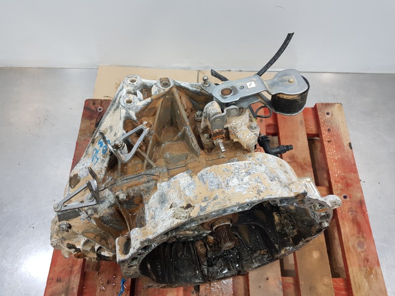 Recambio de caja cambios para mercedes clase b (w246) style referencia OEM IAM 711645 A176261010105 71164500893689