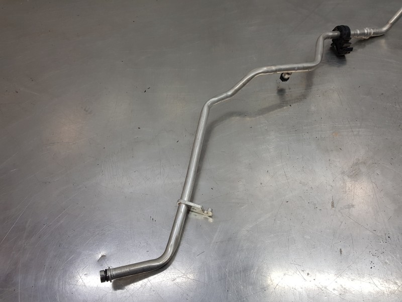 Recambio de tubos aire acondicionado para toyota rav 4 hybrid referencia OEM IAM 8870742170  