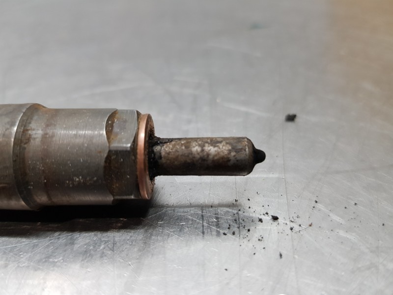 Recambio de inyector para mercedes clase b (w246) style referencia OEM IAM A6510702387  