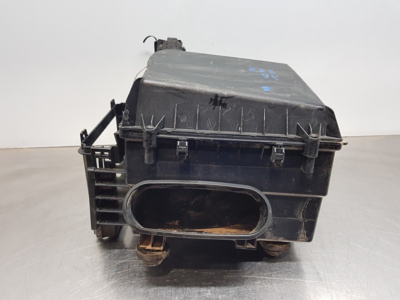 Recambio de filtro aire para mercedes clase b (w246) style referencia OEM IAM A6450900001  