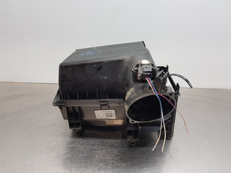 Recambio de filtro aire para mercedes clase b (w246) style referencia OEM IAM A6450900001  