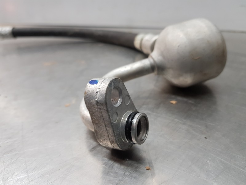 Recambio de tubos aire acondicionado para toyota rav 4 hybrid referencia OEM IAM 8871142060  