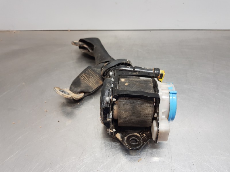 Recambio de cinturon seguridad trasero derecho para mercedes clase b (w246) style referencia OEM IAM A2468600100  