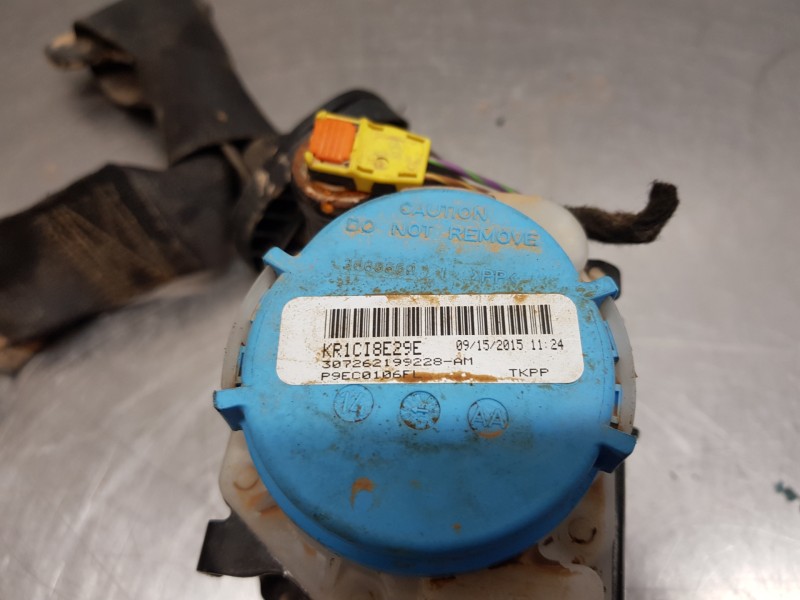 Recambio de cinturon seguridad trasero derecho para mercedes clase b (w246) style referencia OEM IAM A2468600100  