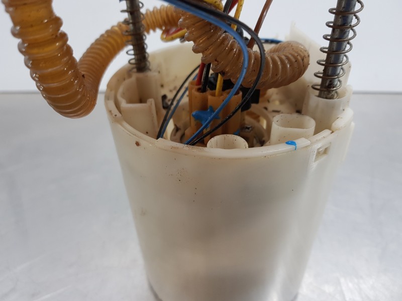 Recambio de aforador para mercedes clase b (w246) style referencia OEM IAM A2464701494  