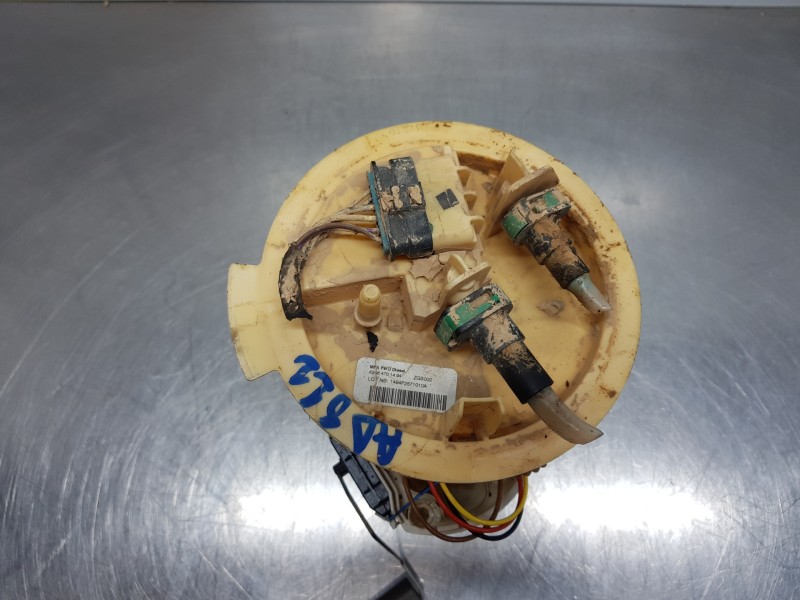 Recambio de aforador para mercedes clase b (w246) style referencia OEM IAM A2464701494  