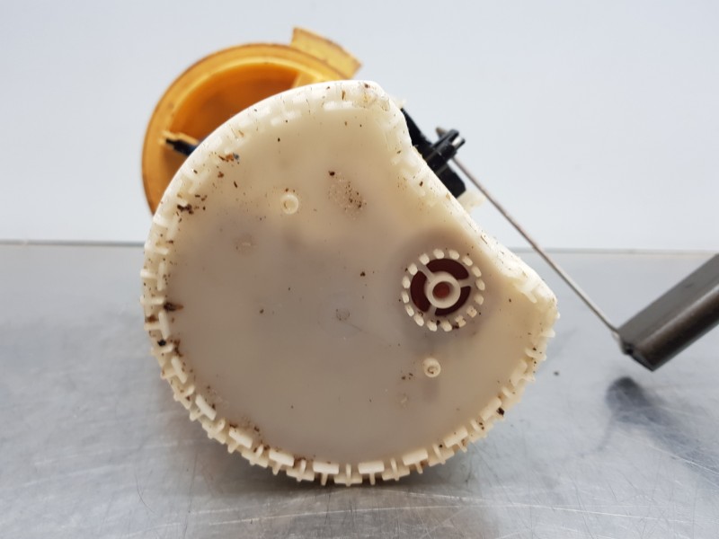 Recambio de aforador para mercedes clase b (w246) style referencia OEM IAM A2464701494  