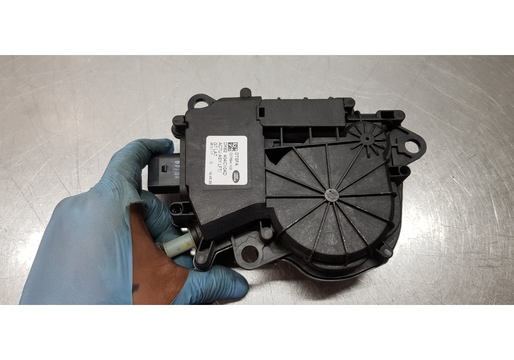 Recambio de motor cierre centralizado porton para land rover discovery sport pure referencia OEM IAM LR095551 DK62404C10AD DK624