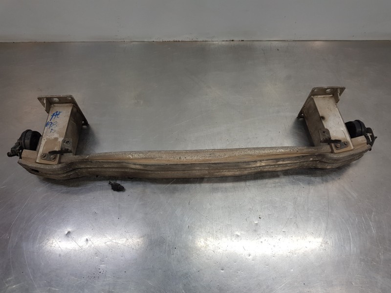 Recambio de refuerzo paragolpes delantero para audi a4 avant (b8) sline referencia OEM IAM 8K0807113D  