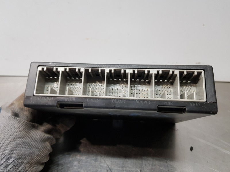 Recambio de modulo confort para chevrolet aveo sedán emotion referencia OEM IAM 13582620  