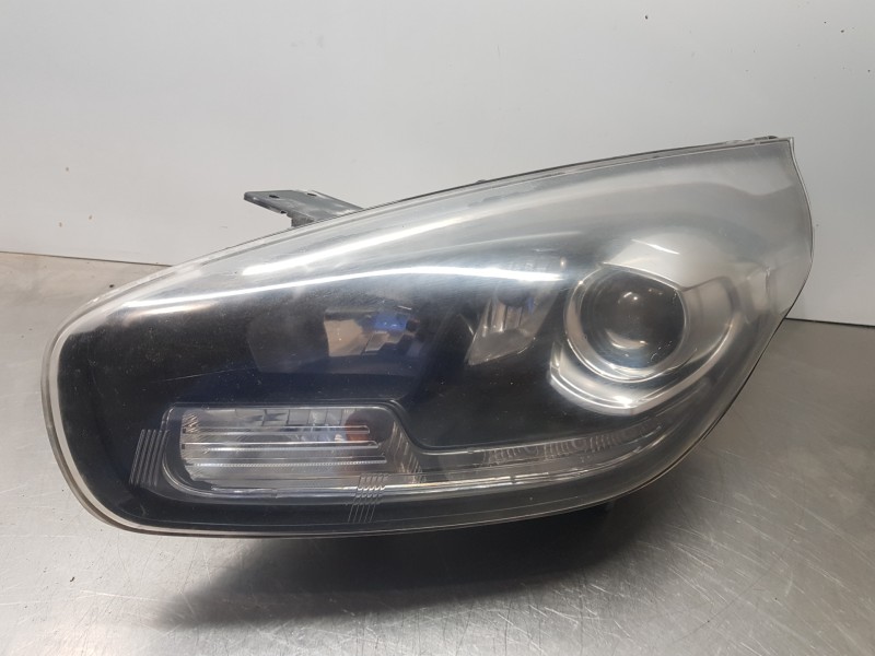 Recambio de faro izquierdo para kia carens ( ) drive referencia OEM IAM 92101A4180  