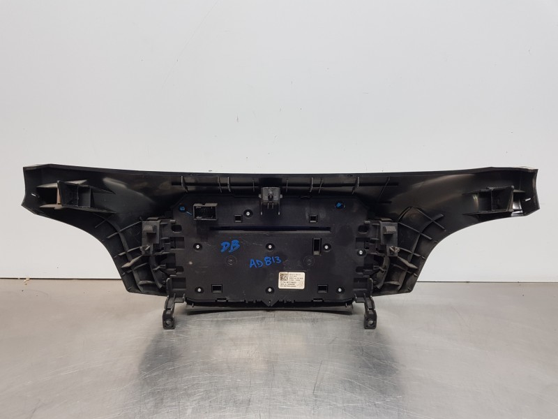 Recambio de mando calefaccion / aire acondicionado para peugeot 308 allure puretech referencia OEM IAM 96777660ZD  