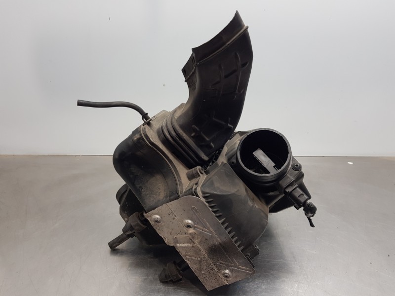 Recambio de filtro aire para audi a4 avant (b8) sline referencia OEM IAM 8K0133837BF 8K0133837BR 8K0133835AD