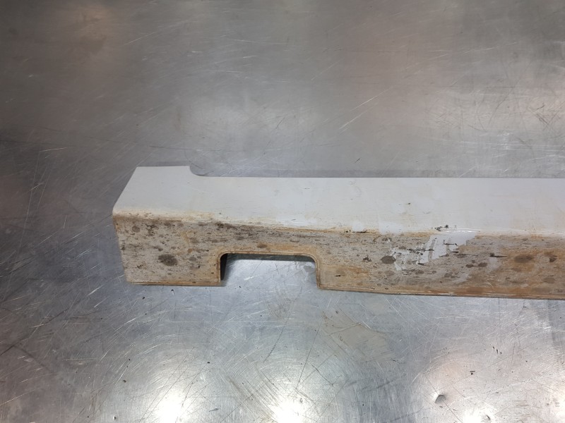 Recambio de faldon lateral para hyundai ioniq klass referencia OEM IAM 87751G2000WAW  