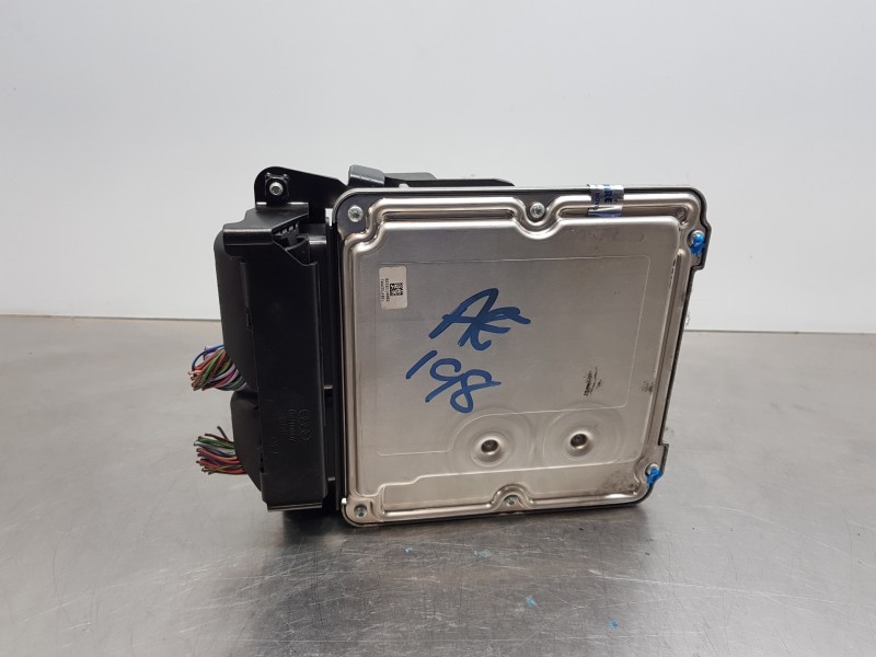 Recambio de centralita motor uce para audi a4 avant (b8) sline referencia OEM IAM 0281016140 03L906022NN 