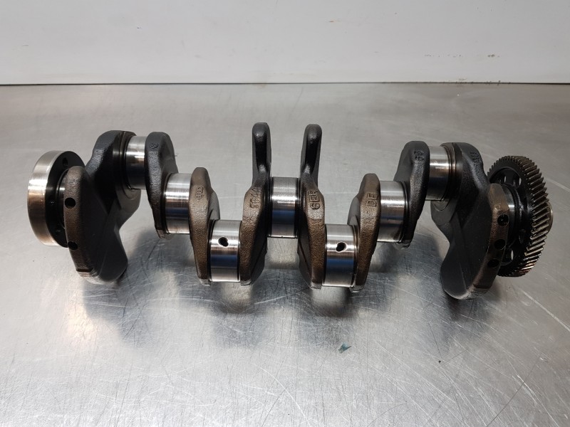 Recambio de cigueñal para audi a4 avant (8e) confort referencia OEM IAM 03L105021C  