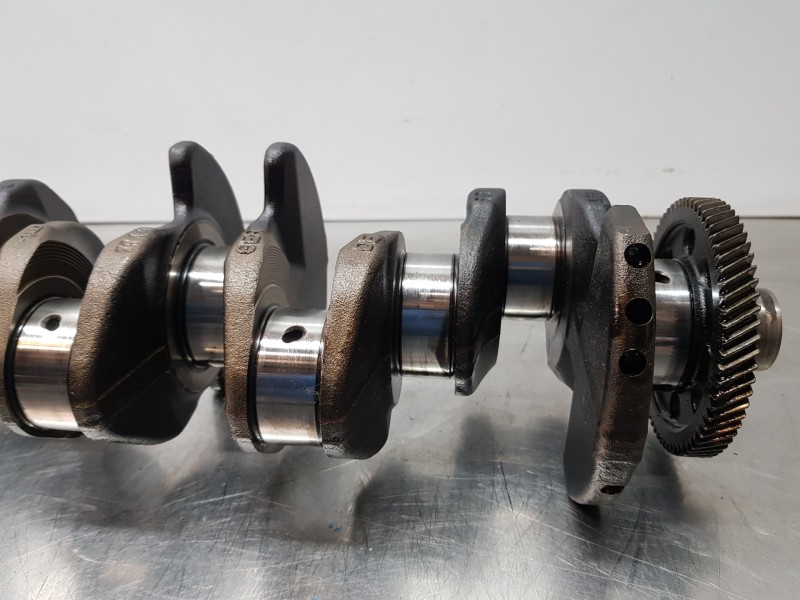 Recambio de cigueñal para audi a4 avant (8e) confort referencia OEM IAM 03L105021C  