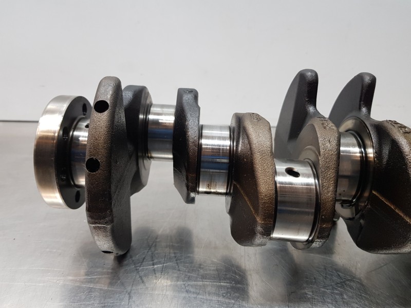 Recambio de cigueñal para audi a4 avant (8e) confort referencia OEM IAM 03L105021C  