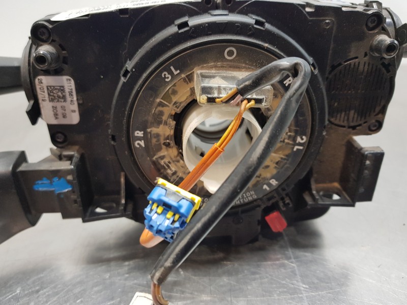 Recambio de mando multifuncion para peugeot 308 allure puretech referencia OEM IAM 98180644ZD 98180644 