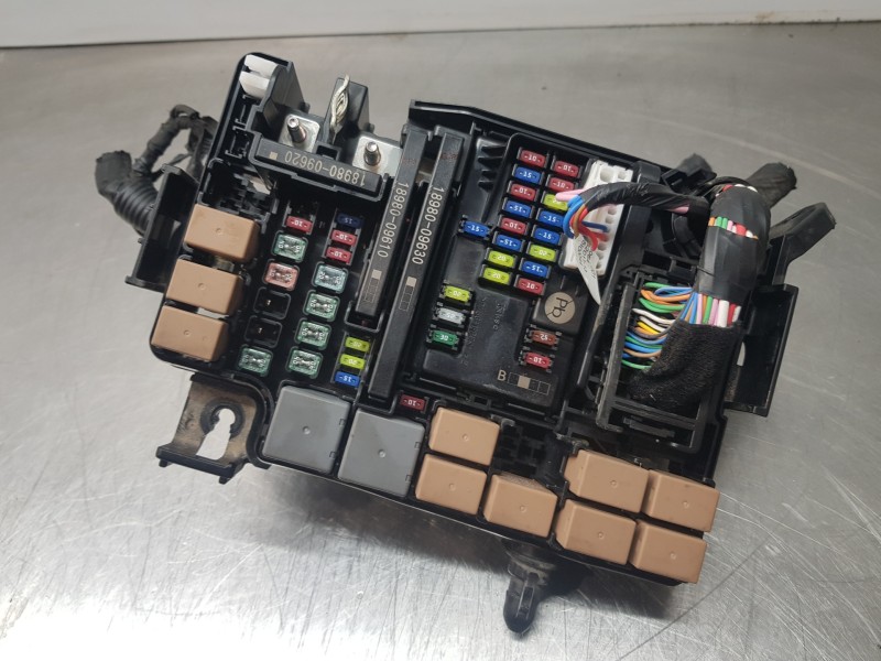 Recambio de caja reles / fusibles para hyundai ioniq klass referencia OEM IAM 91208G2033 91208G2033 