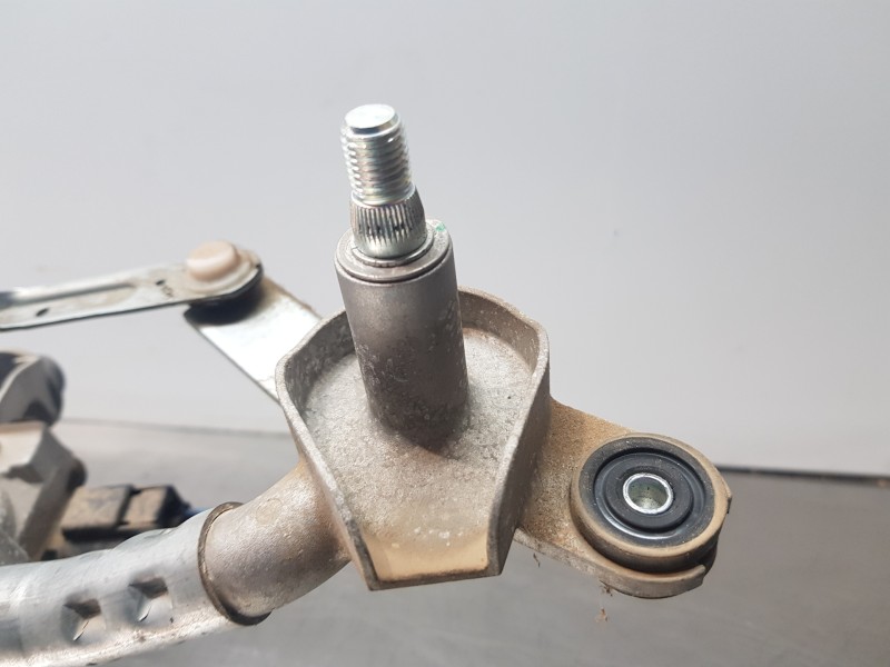 Recambio de motor limpia delantero para hyundai ioniq klass referencia OEM IAM 98100G2000  