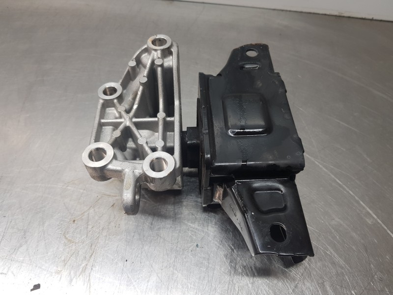 Recambio de soporte motor izquierdo para hyundai ioniq klass referencia OEM IAM 21830G2000  