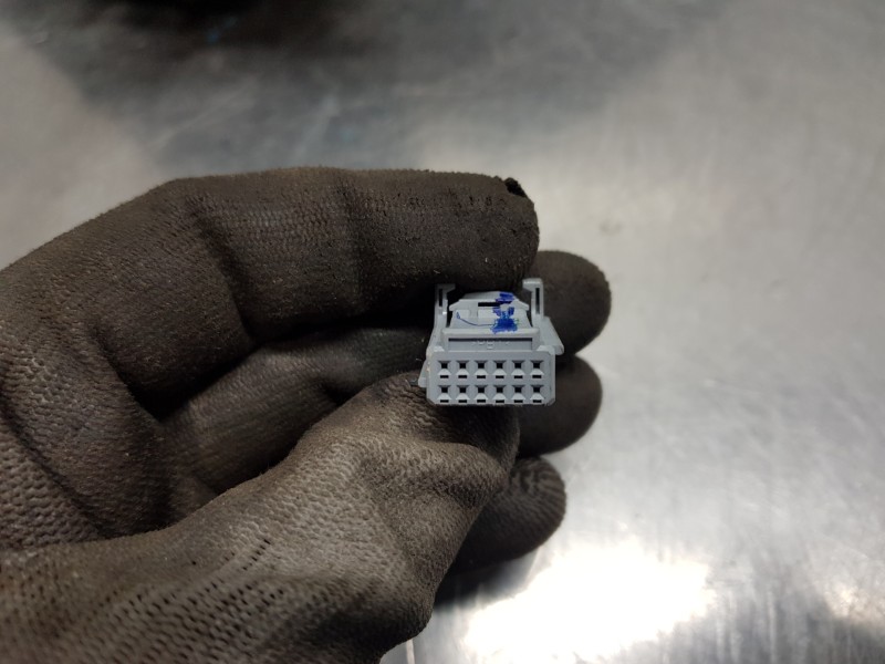 Recambio de retrovisor derecho para renault scenic iv intens referencia OEM IAM 963010830R  