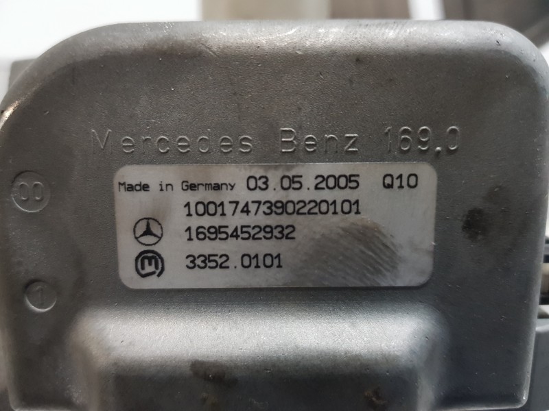 Recambio de antirrobo para mercedes clase a (w169) elegance referencia OEM IAM 1695452932  