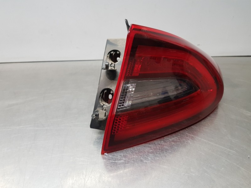 Recambio de piloto trasero derecho para hyundai ioniq klass referencia OEM IAM 92402G2100  