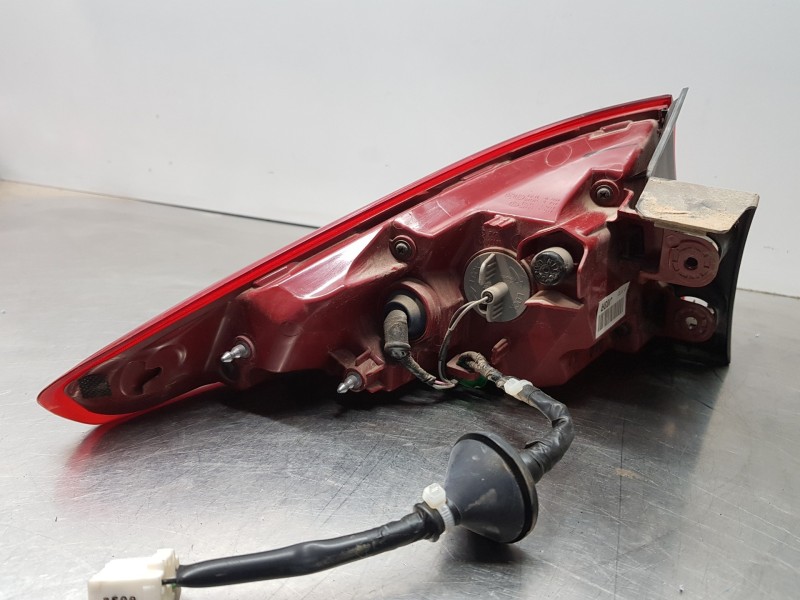 Recambio de piloto trasero derecho para hyundai ioniq klass referencia OEM IAM 92402G2100  