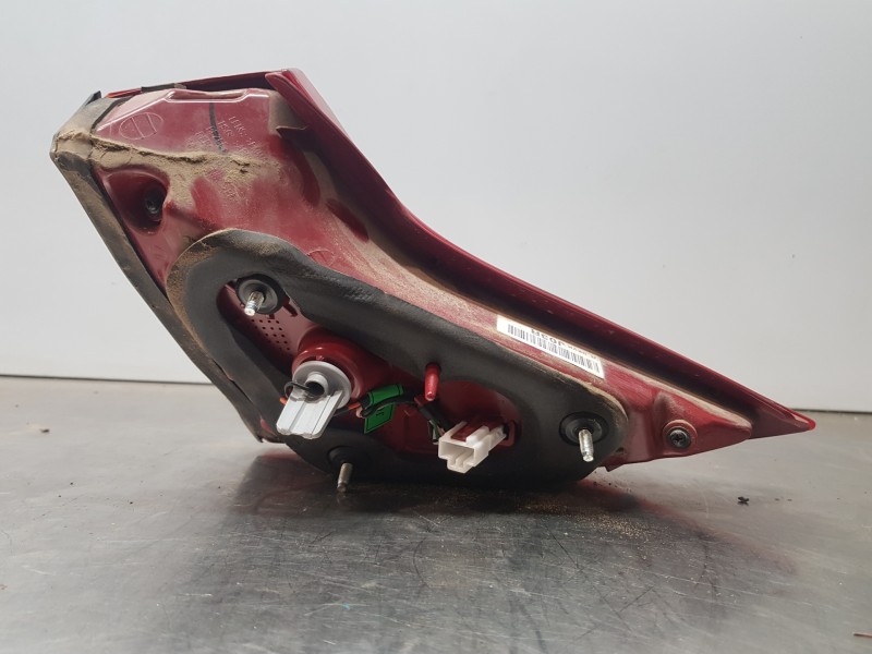 Recambio de piloto trasero derecho interior para hyundai ioniq klass referencia OEM IAM 92404G2100  