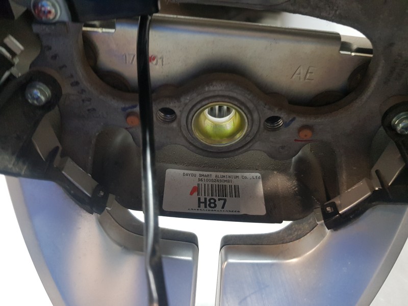 Recambio de volante para hyundai ioniq klass referencia OEM IAM 56111G2300MBI  