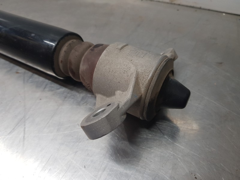 Recambio de amortiguador trasero izquierdo para hyundai ioniq klass referencia OEM IAM 55300G2400  