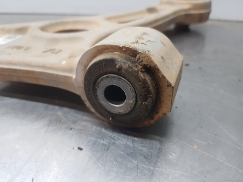 Recambio de brazo suspension inferior delantero derecho para hyundai ioniq klass referencia OEM IAM 54501G2100  