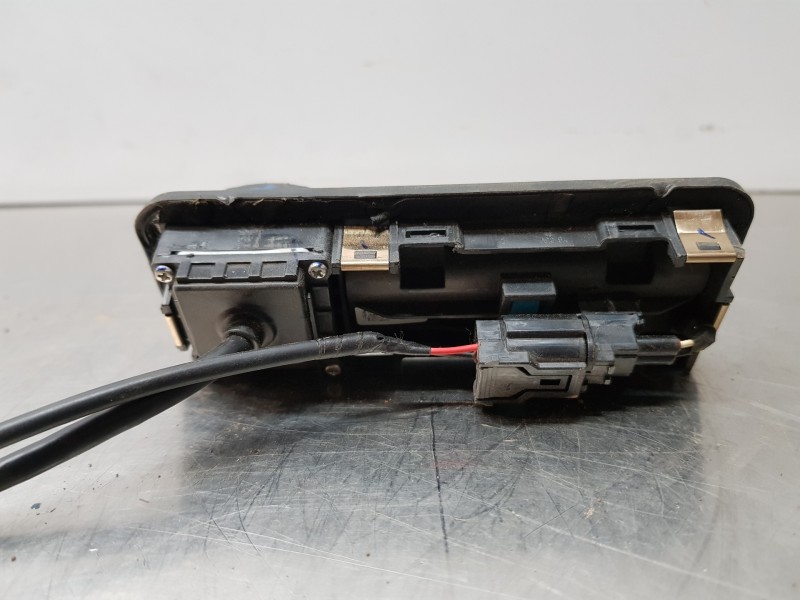 Recambio de maneta exterior porton para kia stonic (ybcuv) concept referencia OEM IAM 81260H8100 95760H8100 