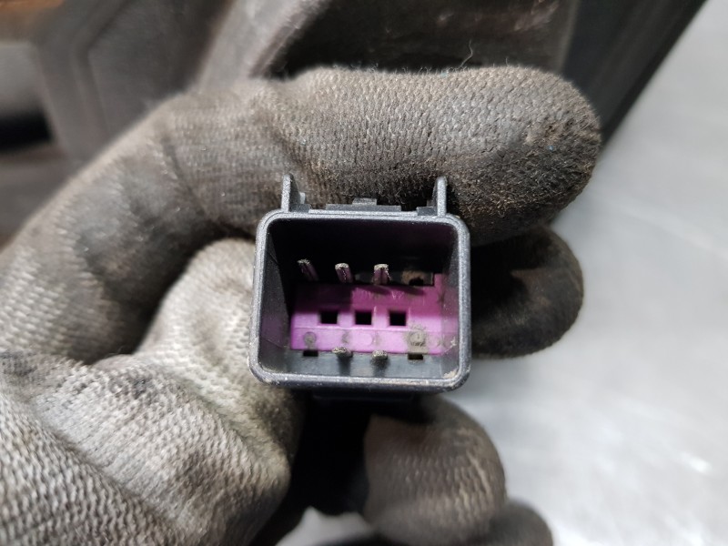 Recambio de retrovisor derecho para chevrolet aveo sedán emotion referencia OEM IAM 95189400  