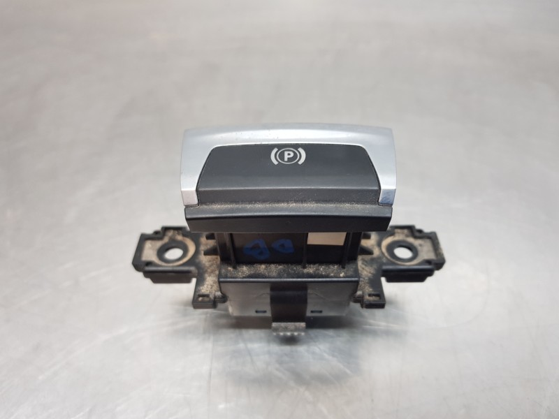 Recambio de freno de mano electrico para peugeot 308 allure puretech referencia OEM IAM 96785851VV  